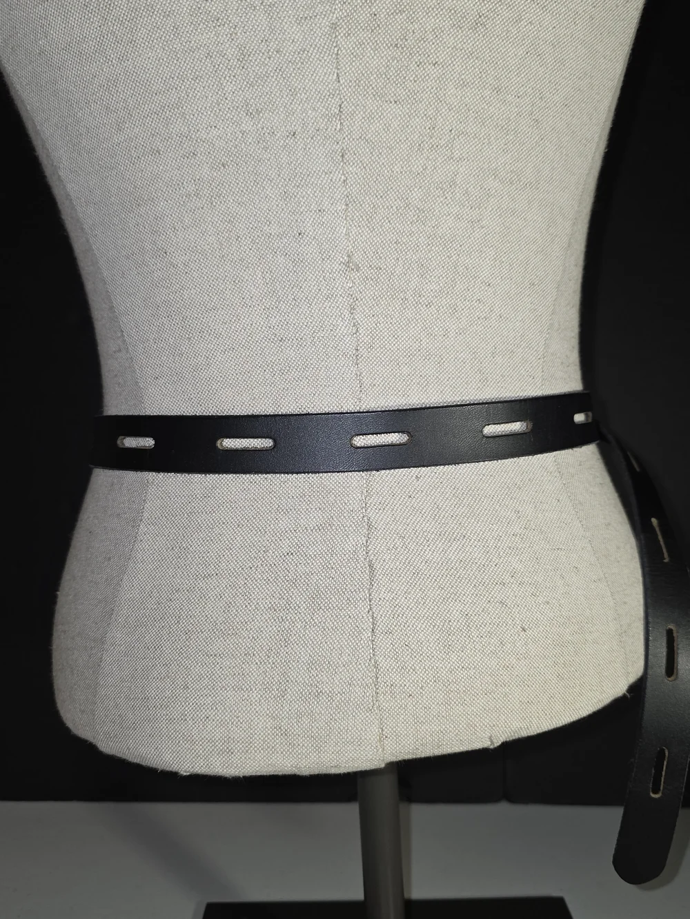 Time and Tru Black Leather Belt with Antiqued Brass Buckle Sz XL - Picture 3 of 16